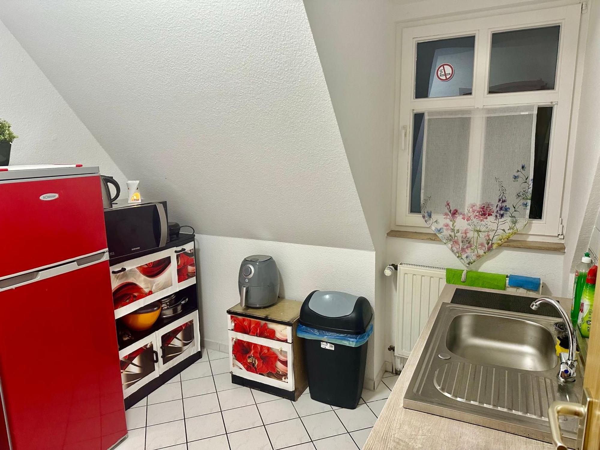 Ferienzimmer Healing Und Montuerwohnung Weissenfels Exterior photo