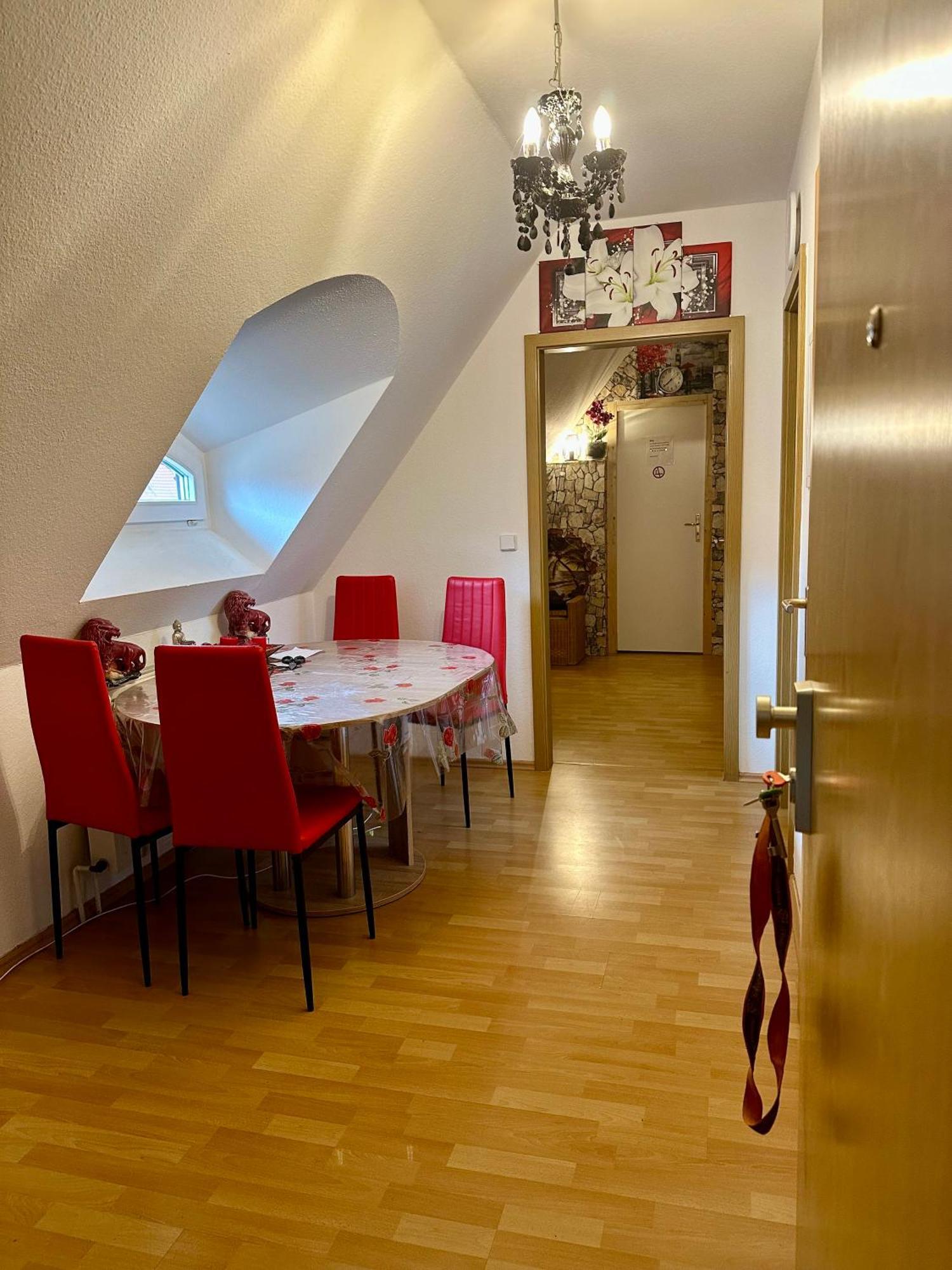 Ferienzimmer Healing Und Montuerwohnung Weissenfels Exterior photo